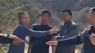 秦嶺保護(hù)局通報(bào)“游客亂扔垃圾與志愿者發(fā)生口角”：非公職人員，已批評(píng)教育