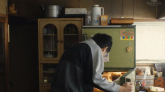 自我封閉：蹲族們，蹲久了如何起身？