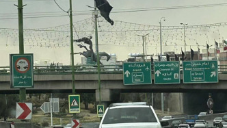 出伊朗記②｜從伊斯法罕到沙哈魯?shù)?，人們用自己的方式抵抗不確定的世界