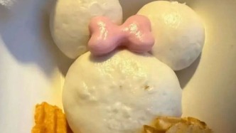上海迪士尼蒸包套餐賣70元：有人大呼不值，有人稱明碼標(biāo)價決定權(quán)在自己