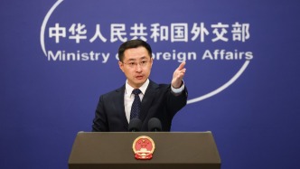 外交部反問日媒：你見過有人未經(jīng)允許持刀進(jìn)入使館與大使交談的先例嗎？