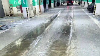 南京一小區(qū)車庫滲水多年未解決，檢測顯示剛性防水層功能失效