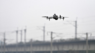 人民日报：无人机不能飞出法律和安全边界