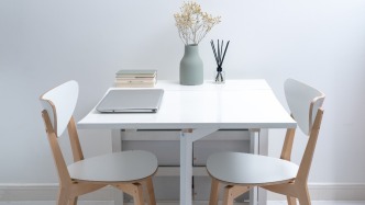 求职服务领域诈骗典型案例：警惕内部渠道、免考包过等陷阱