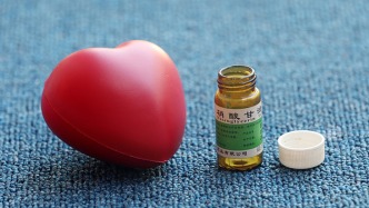 搜索激增！硝酸甘油能救治心源性猝死嗎？醫(yī)生：不是“起死回生丸”，時(shí)機(jī)最關(guān)鍵