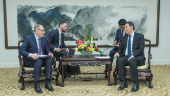 中国政府中东问题特使翟隽会见俄罗斯驻华大使莫尔古洛夫