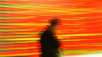 A股成交額降至2萬(wàn)億以下，縮量回調(diào)后何時(shí)企穩(wěn)？