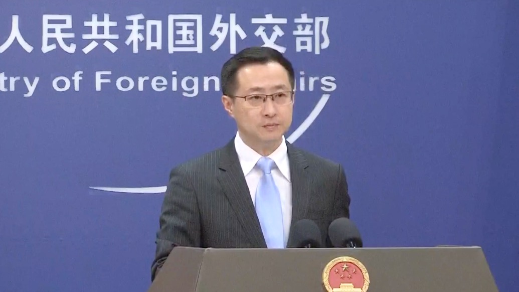 中国博士后遭美方执法人员盘问后自杀，外交部回应