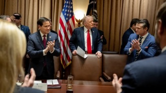 白宮內(nèi)閣會花式夸夸群再上演：內(nèi)政部長喊話委內(nèi)瑞拉為特朗普立雕像