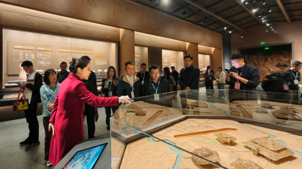 河南“文博游”热度攀升：文物“活”了，游客来了