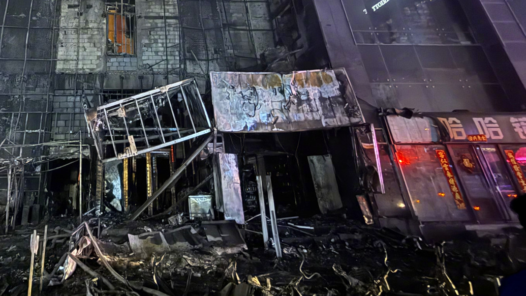 山西太原一高层建筑着火，初步确认24人受伤