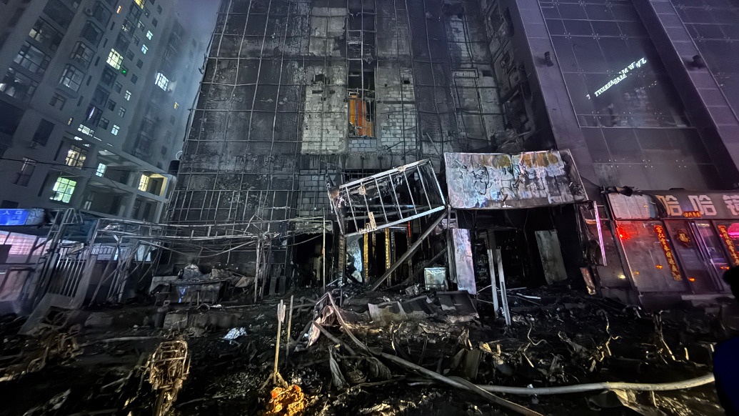 视频丨太原一高层建筑火灾已致3死23伤，其中9人伤势较重