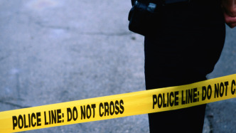 約千人“包圍”洛杉磯政府機構大樓，兩人被捕