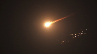 伊朗稱已打擊中東地區(qū)兩家與美國軍工航天工業(yè)有關(guān)的企業(yè)