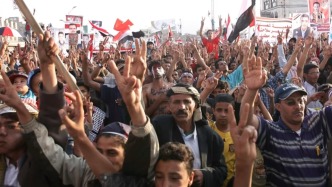 也門民眾大規(guī)模集會(huì)聲援伊朗