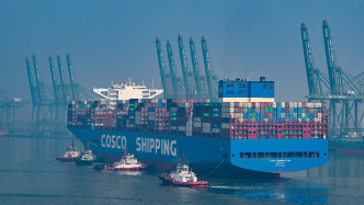 人民时评：解好“企业出海服务”这道综合题