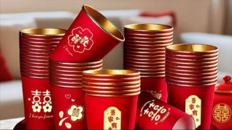 央媒调查：“颜值”吸睛的一次性纸杯，因何不能直接对嘴喝