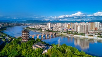 秦巴山城的特色发展之路：“中国硒谷”安康何以点绿成金？