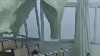 广州大学回应“教室窗户被狂风吹爆”：受伤学生送医，将安排维修窗户