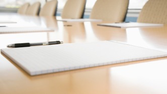 树立和践行正确政绩观学习教育中央指导组培训会议召开