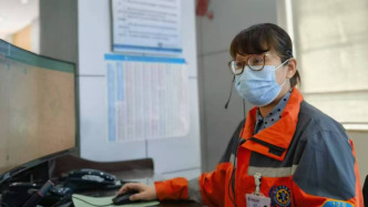 162秒錄音｜孕婦在高速路上突然臨產(chǎn)，福州120調(diào)度員凌晨“隔空”接生