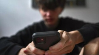 法國參議院通過法案，限制15歲以下人群使用社交網(wǎng)絡(luò)平臺