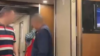 香港至上海G386次列車車廂內(nèi)有蚊蟲，鐵路衛(wèi)生防疫部門啟動排查