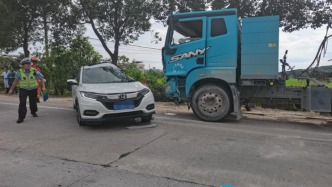 半掛車司機(jī)開車用手機(jī)超速撞上小車致3死，事故調(diào)查報(bào)告公布