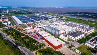 从“卷自己”到“链”动全局：一家啤酒巨头的碳中和“硬仗”