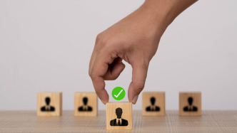 人社部等三部門出臺(tái)意見推動(dòng)高效辦成員工錄用“一件事”