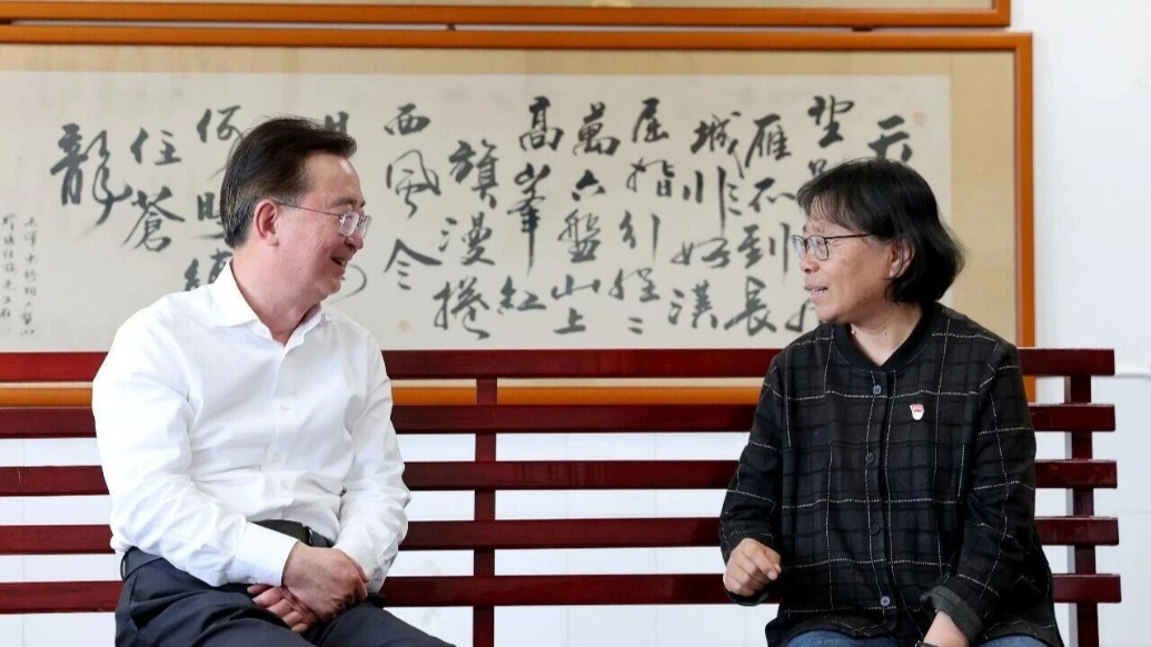 云南省委書記王寧看望張桂梅