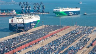 經(jīng)濟(jì)日報頭版頭條：駁“中國經(jīng)濟(jì)失速論”