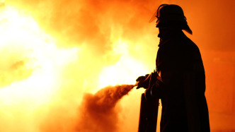 揚(yáng)州一建造中船舶火災(zāi)3人死亡事故調(diào)查報(bào)告發(fā)布：違章動(dòng)火導(dǎo)致