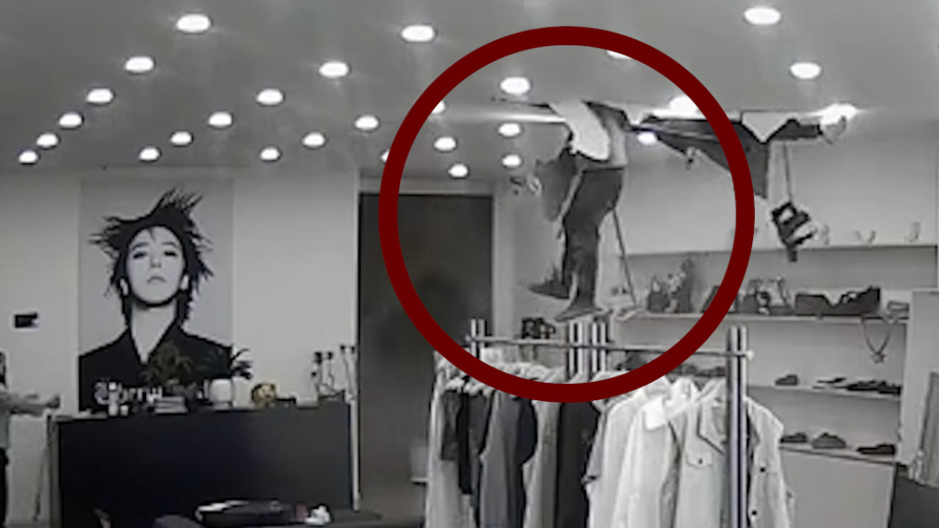 服装店天花板直接掉下一个人，店主：楼上在装修，邻居承诺会负责修好