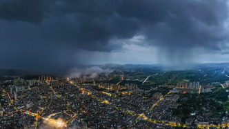 湖南發(fā)布暴雨黃色預(yù)警、山洪災(zāi)害風(fēng)險(xiǎn)預(yù)警，部分線路列車停運(yùn)