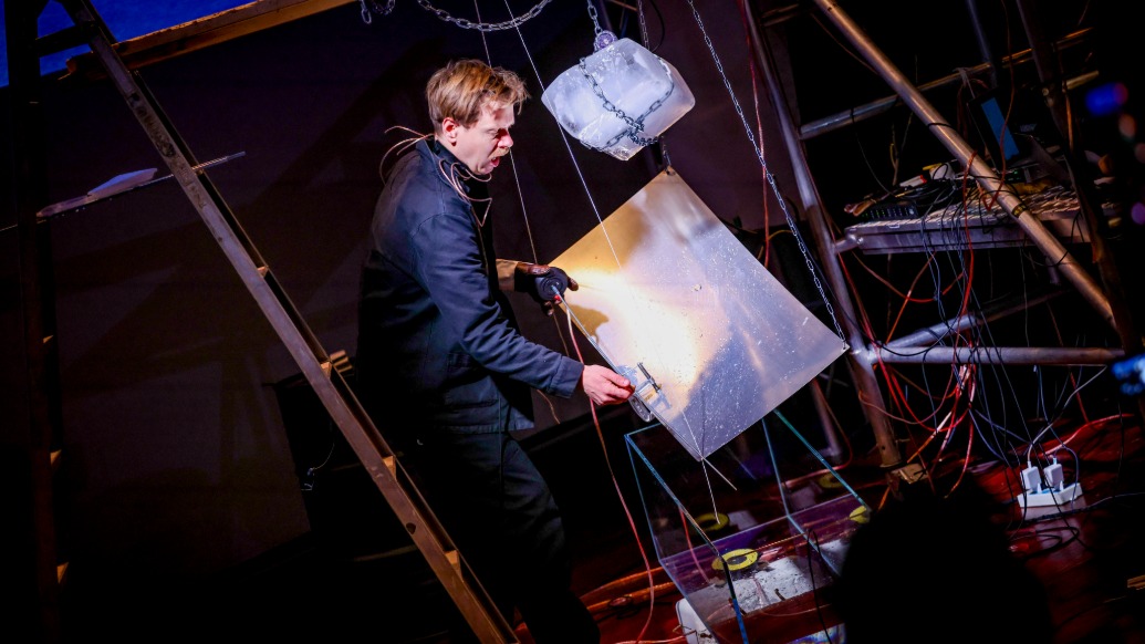 冰塊、鐵皮也有自己的聲音？來聽用冰做的實(shí)驗(yàn)音樂