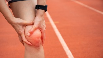 關(guān)節(jié)“咔咔”響是因?yàn)槿扁}……是真是假？| 謠言終結(jié)站