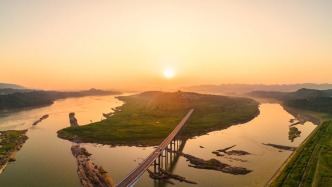 重慶廣陽(yáng)島一飛行器墜落：兩人受傷，均已送醫(yī)