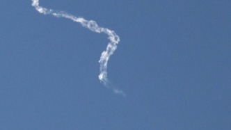 特朗普稱(chēng)被擊落戰(zhàn)機(jī)飛行員全部獲救，伊朗稱(chēng)擊落一架美軍搜救飛機(jī)