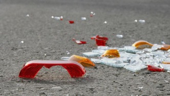 湖南永州發(fā)生一起車輛側(cè)翻事故，造成3死2傷