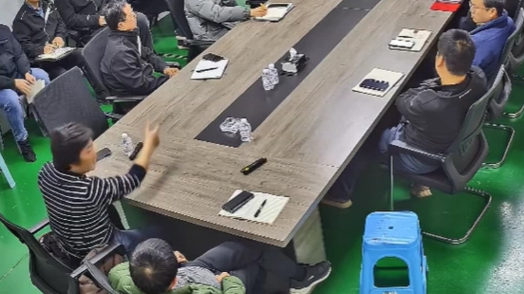 “质量就是生命、不愿意认栽”，张雪机车年度质量总结会画面公开