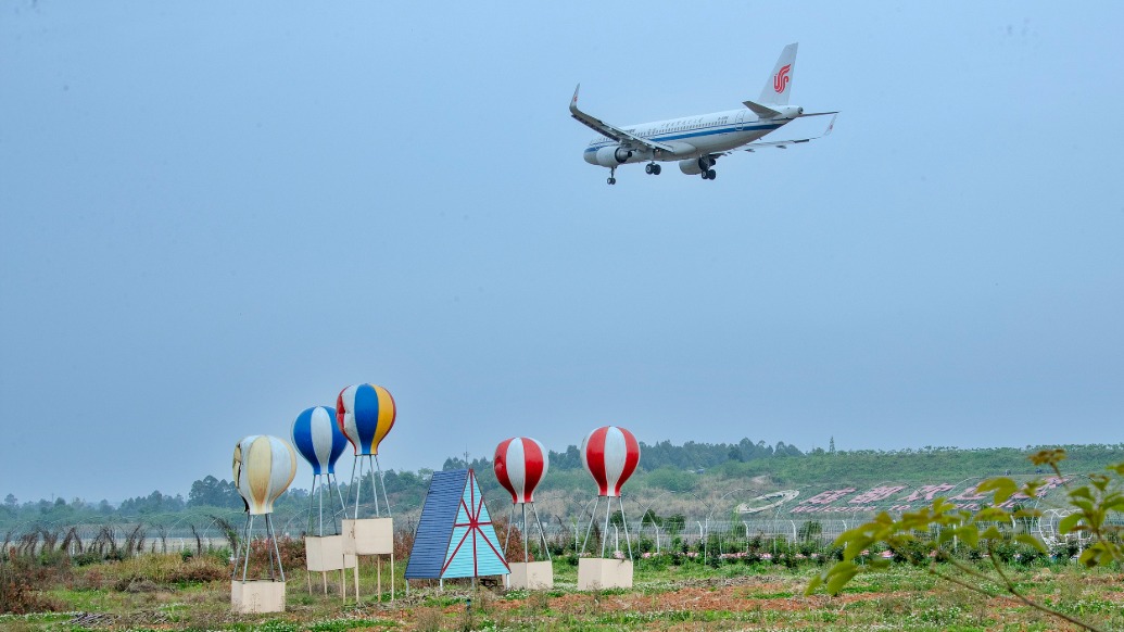 春假叠加清明假期民航出行量价齐升，国际机票价格增长两成