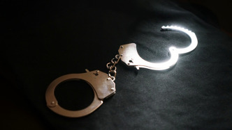 美方稱逮捕伊朗已故指揮官蘇萊曼尼在美親屬，蘇萊曼尼女兒否認