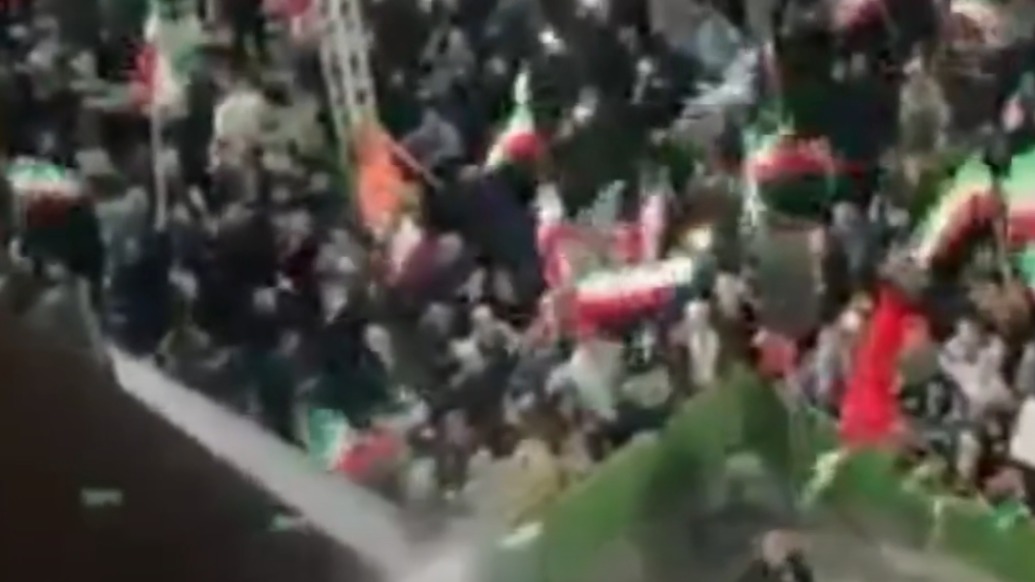 美伊同意停火两周，伊朗伊拉克民众上街庆祝