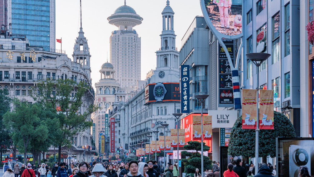 上海南京路商圈去年客流1.14亿人次，总销售额突破110亿元