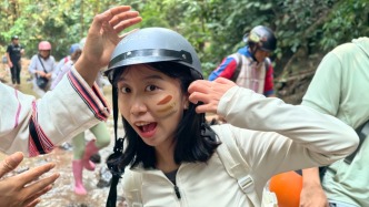 不喝酒了，改带团了：热带雨林徒步火热，改变基诺山巴朵村