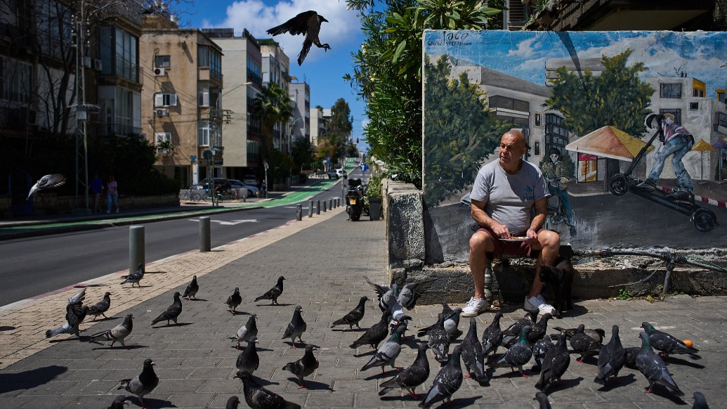 图说｜停火首日的以色列：阳光下的短暂喘息，难掩不安