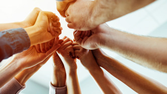 五部門：加大中小企業(yè)急需人才引進支持力度，健全人才激勵機制