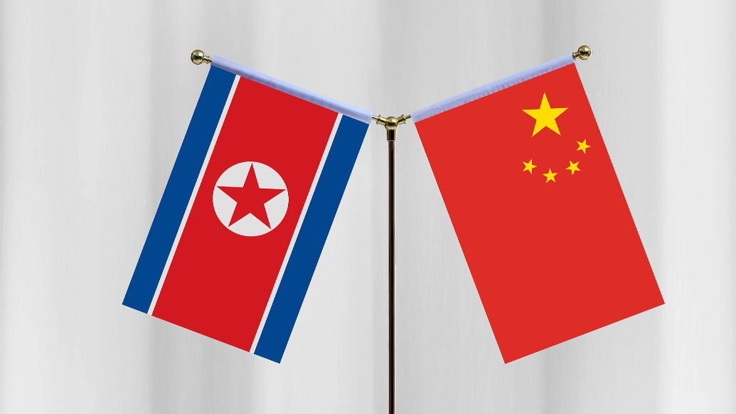 王毅同朝鲜外相崔善姬举行会谈