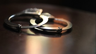 臺(tái)州警方通報(bào)“車主駕駛車輛逆行并言語(yǔ)威脅他人”：司機(jī)已被拘留